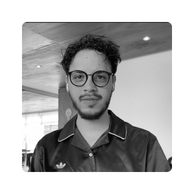 file_InAirWeb_About Us_team photos_Alex_20250401.png