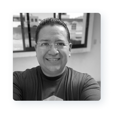 file_InAirWeb_About Us_team photos_Sergio_20250401.png